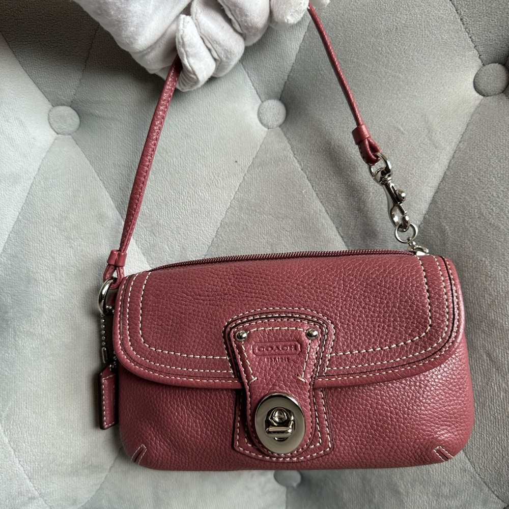 New Coach Leather Wristlet - Picture 11 of 13